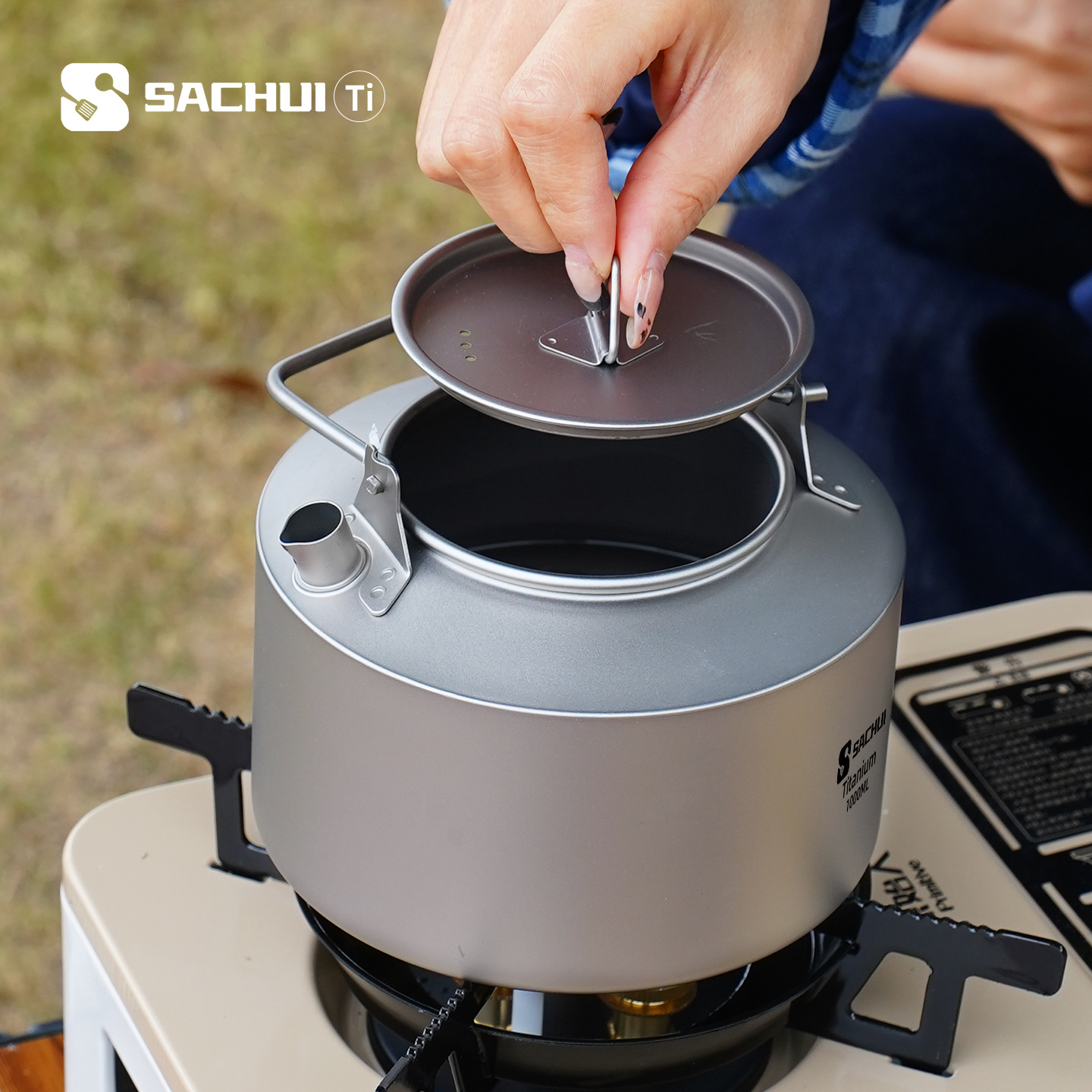 Bouilloire en titane pur de 10 - Outdoor Camping Essentials avis et prix